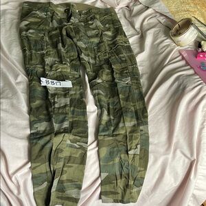 Camouflage stretchy Pants